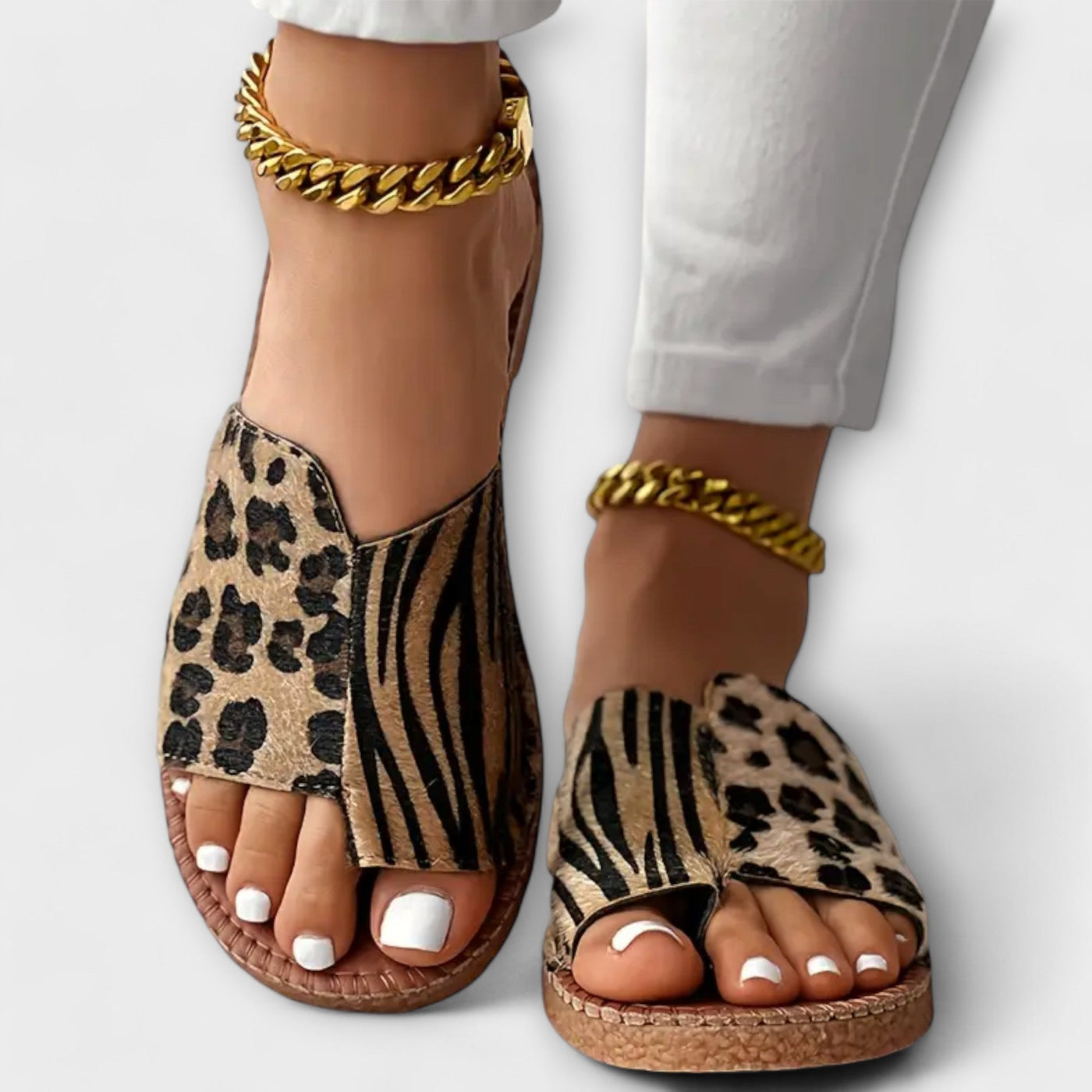 Jenna - Two-Tone Slippers with Leopard Print