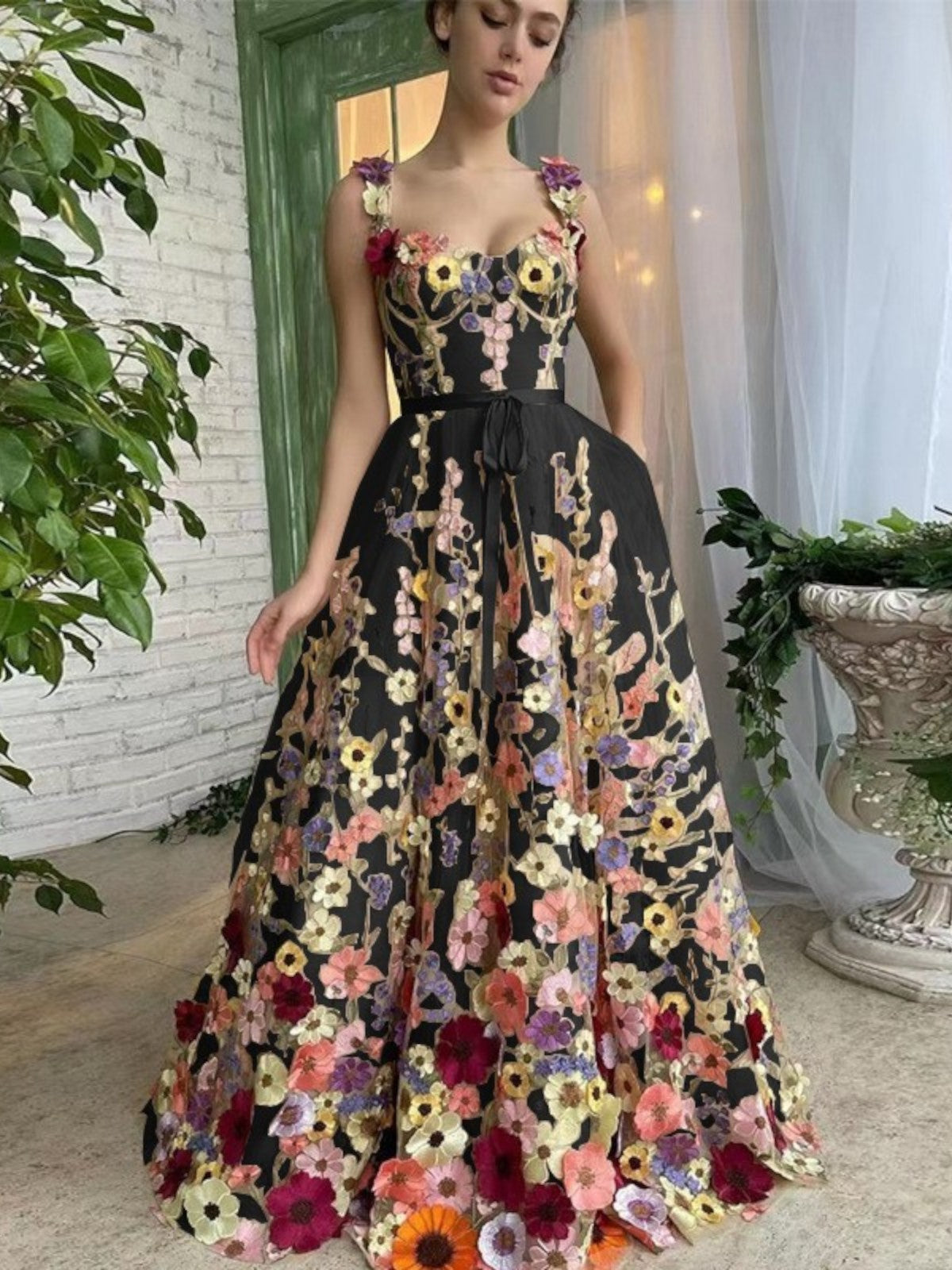 Kaia - Summer Maxi Dress with Flowers Abstract Print