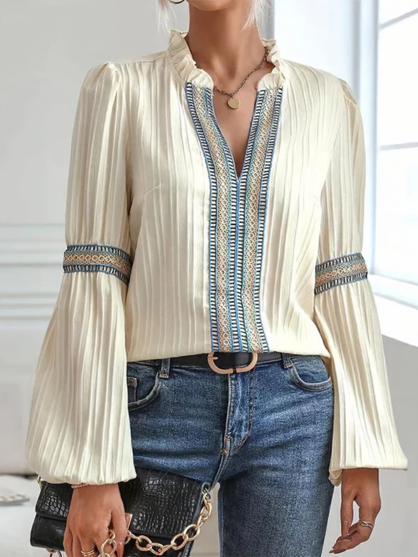 Kinsley | Luxurious V-Neck Blouse