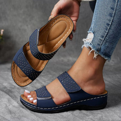 Caroline™ – Slip-On Sandals