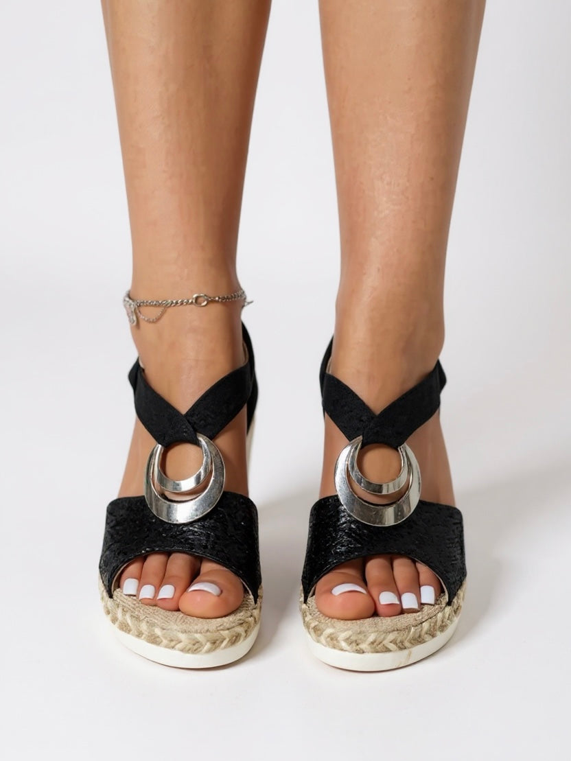 Luna - Crest Sandals
