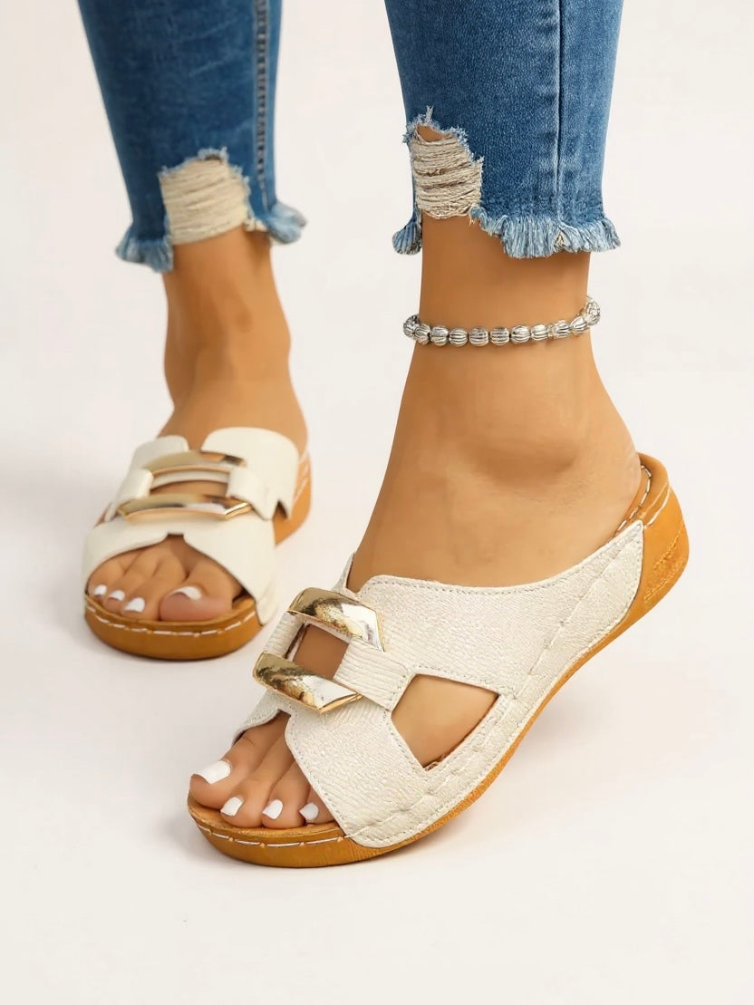 Dara - Double-Buckle Slides