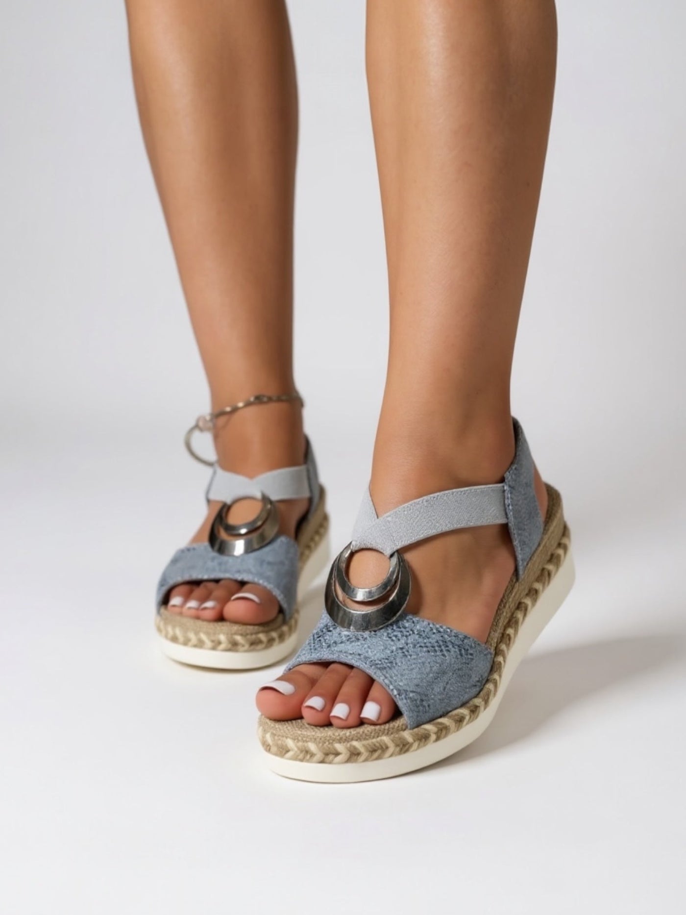 Luna - Crest Sandals
