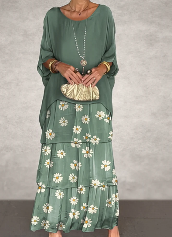 Mirella | Flowing Round-Neck Maxi Dress