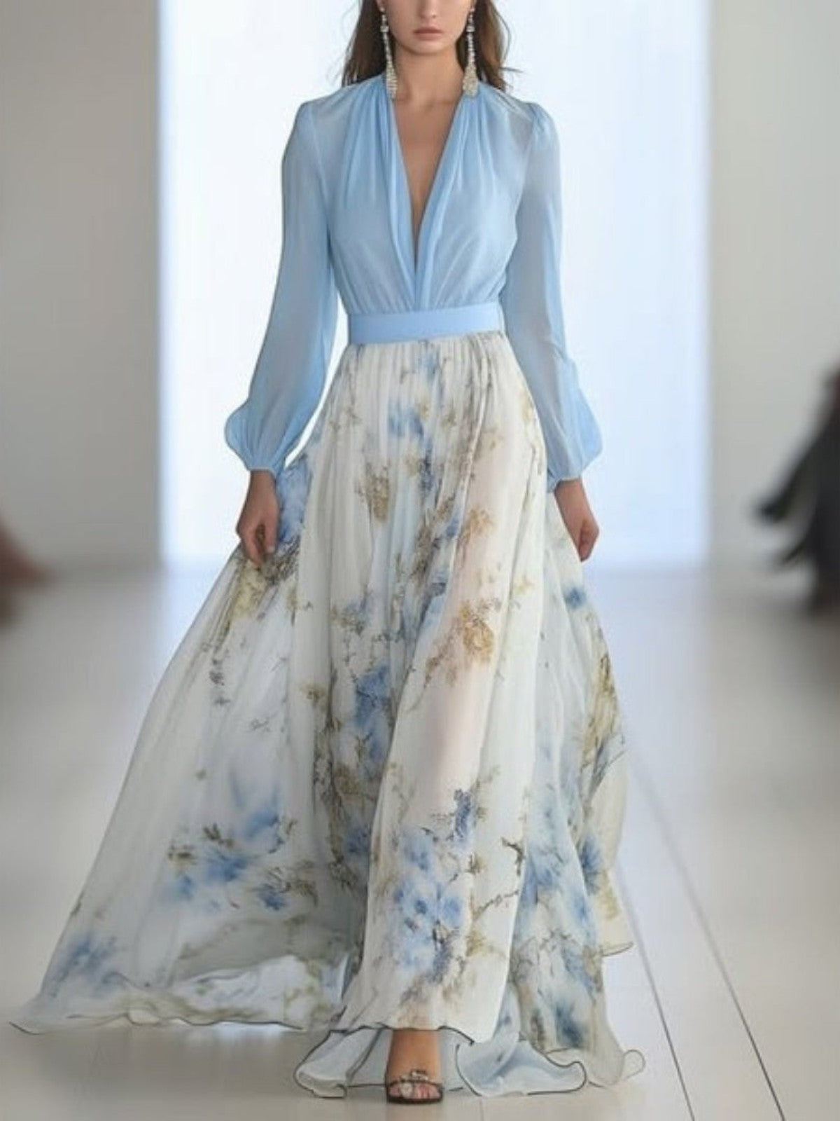 Dolores - Elegant Floral Maxi Dress